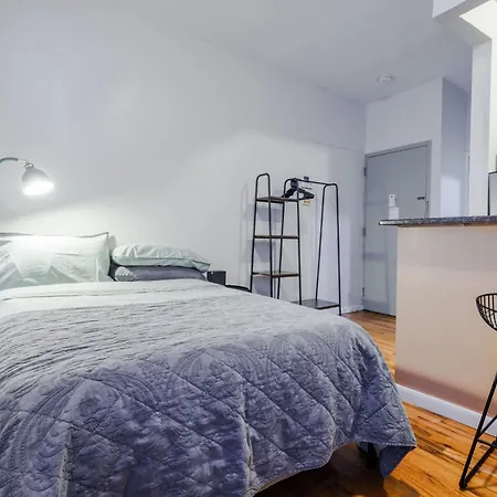 Park Side Living, Get Cozy Apartment